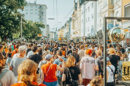 Linznznznz – zweite Linzer Clubkultur-Demo